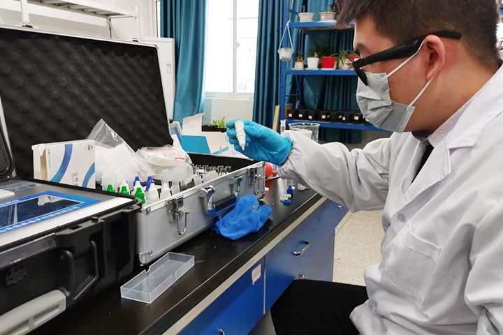 淮南師范學(xué)院購買恒美便攜式土壤水分溫度鹽分PH測(cè)定儀